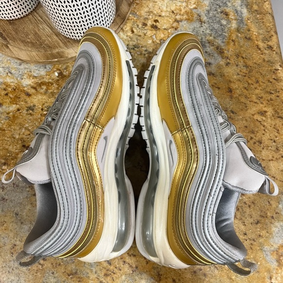 Nike Air Max 97 Vast Grey Metallic Gold size 8 - Picture 5 of 9